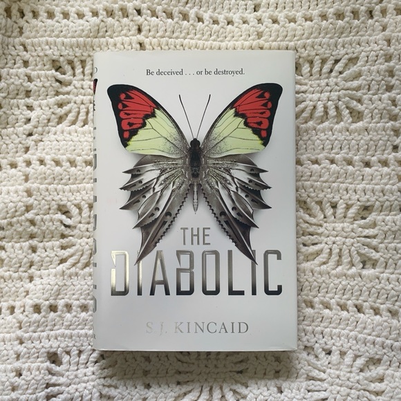 The Diabolic by S.J. Kincaid | Hardback | Used Book: Very Good Condition - Picture 1 of 2